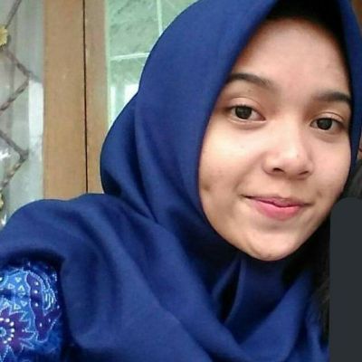 Ukhti Naughty Tiga