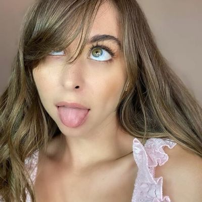 It's Riley Reid