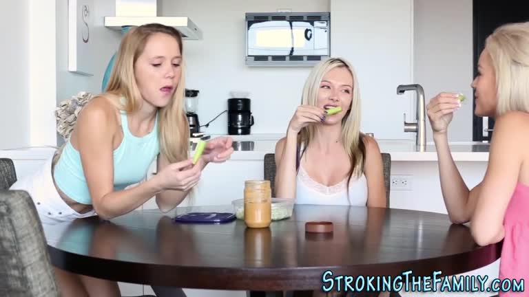 Blonde Teen Stepdaughters Get Pussy Eaten