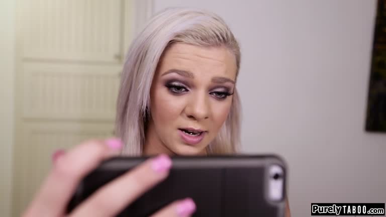 Girlfriend Watching Cheating Bf Fuck Busty Girl On Videochat