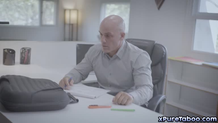 Boss Fucks His Hot Secretary Brett Rossi At His Office