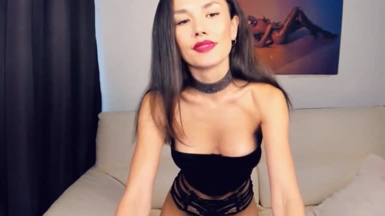 Asian Babe Sweet But Naughty Performance